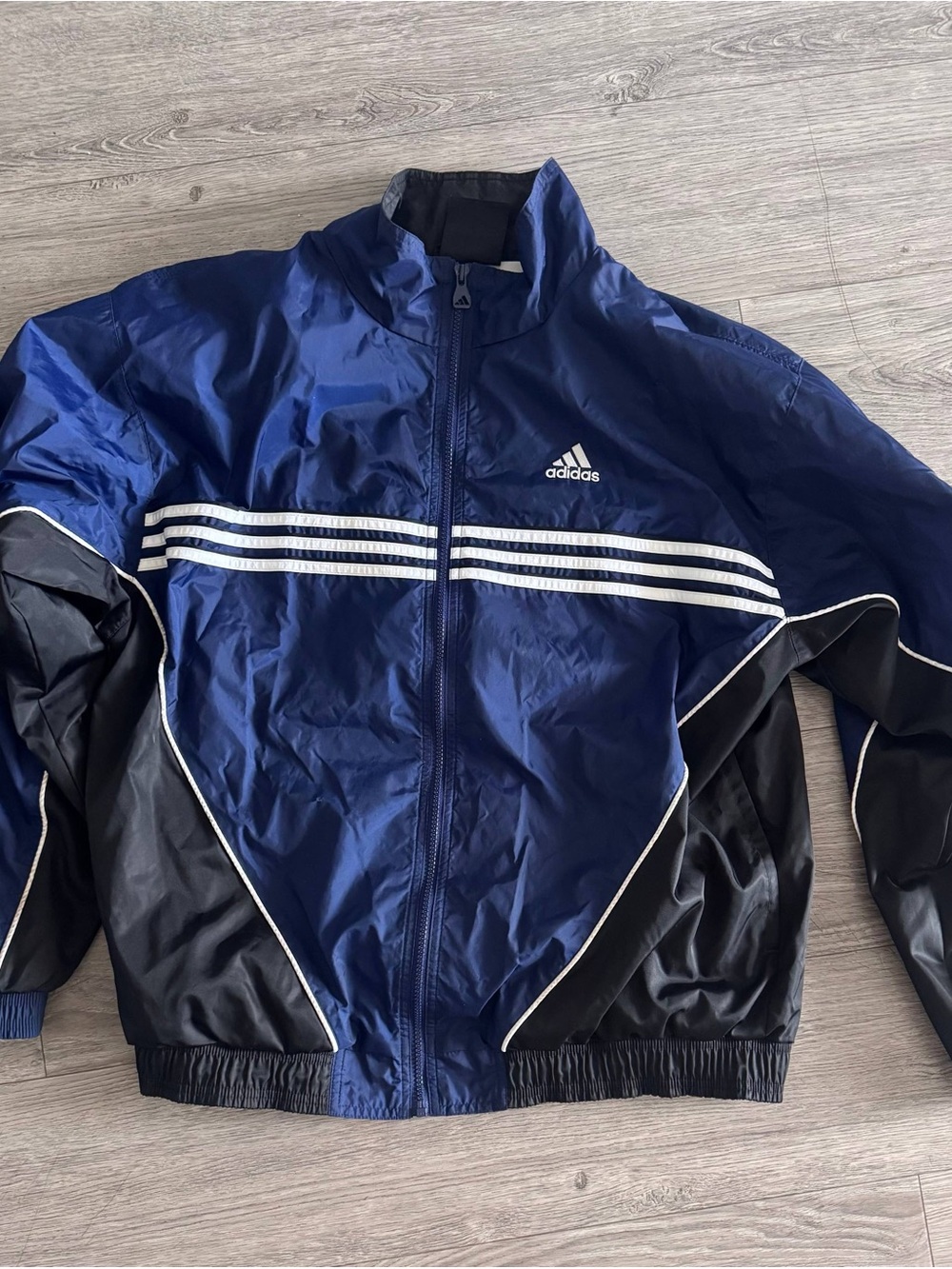 Vintage adidas size L (35)